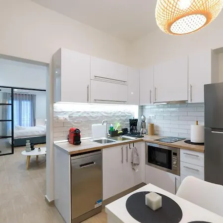 Luxmini 2bd Apt Near The Sea * Thessaloniki