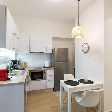 Luxmini 2bd Apt Near The Sea Apartment *