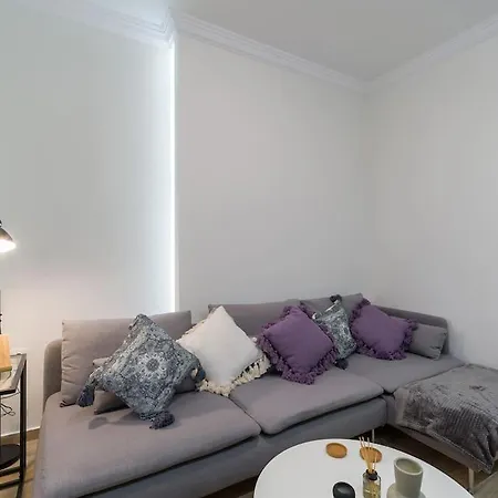 Apartment Luxmini 2bd Apt Near The Sea *