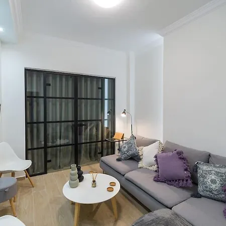Apartment Luxmini 2bd Apt Near The Sea
